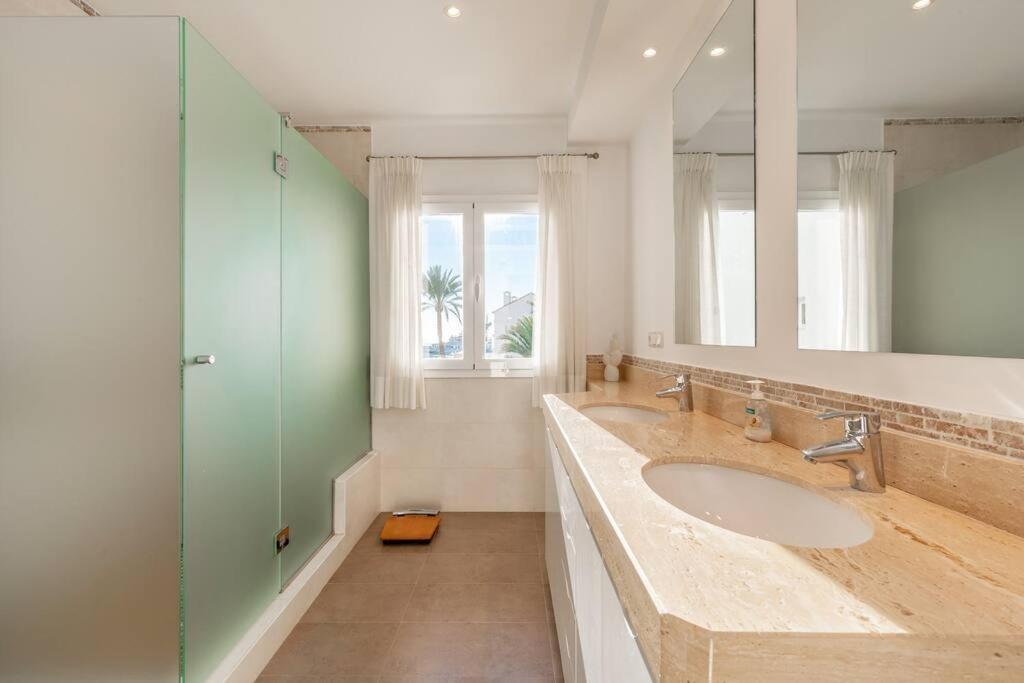 Bright Elegant 3Bdr Apartment In Puerto Banus Μαρμπέλλα Εξωτερικό φωτογραφία
